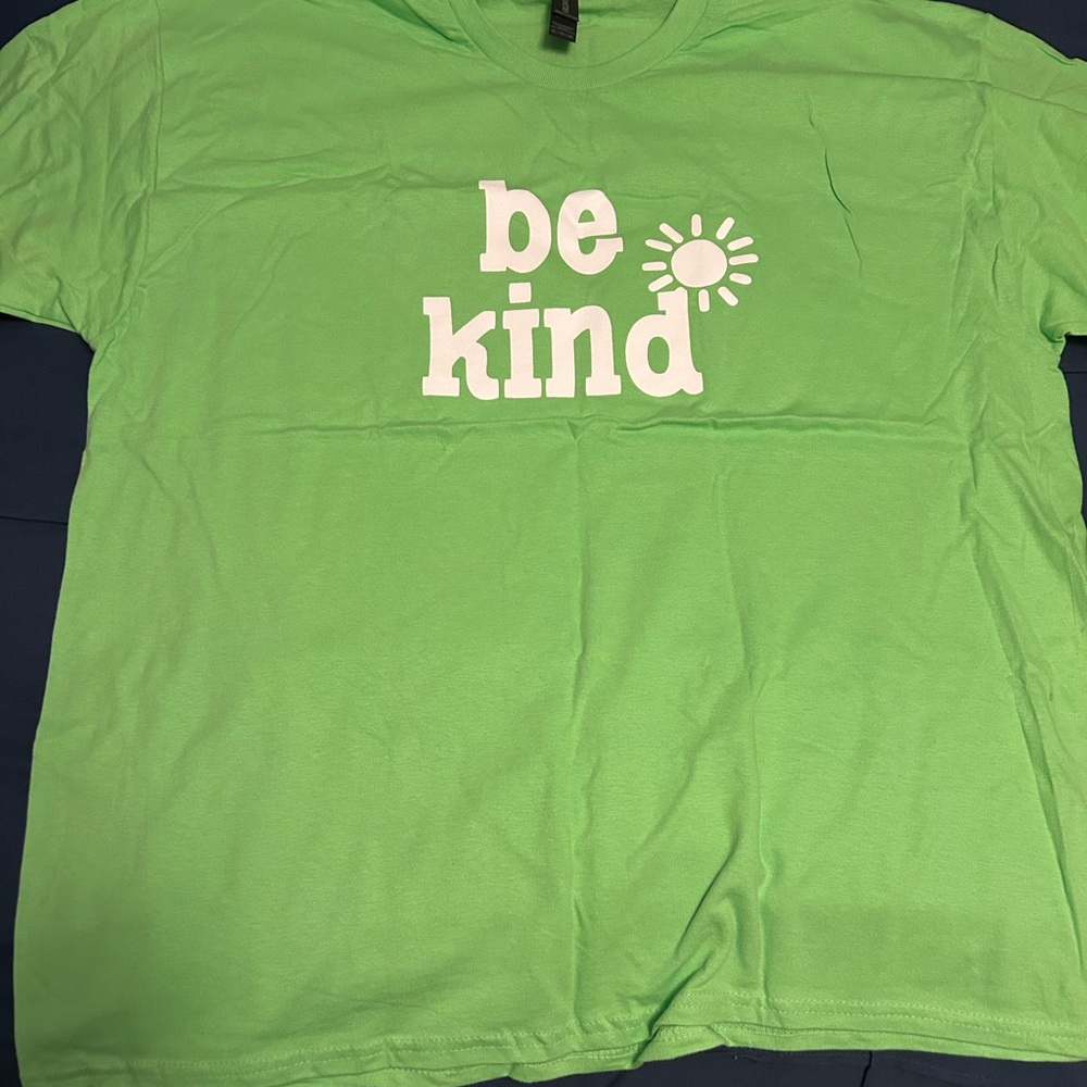 Green 'Be Kind' T-Shirt